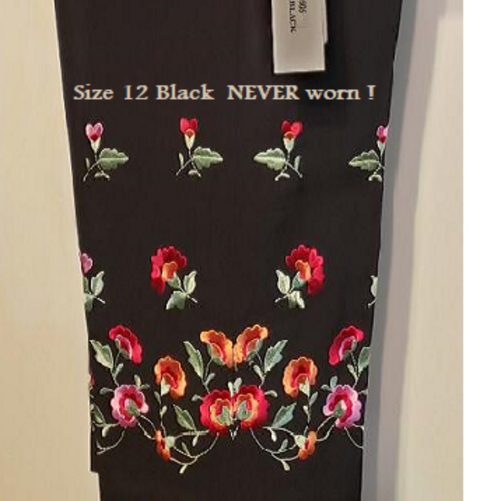 Capri black pants